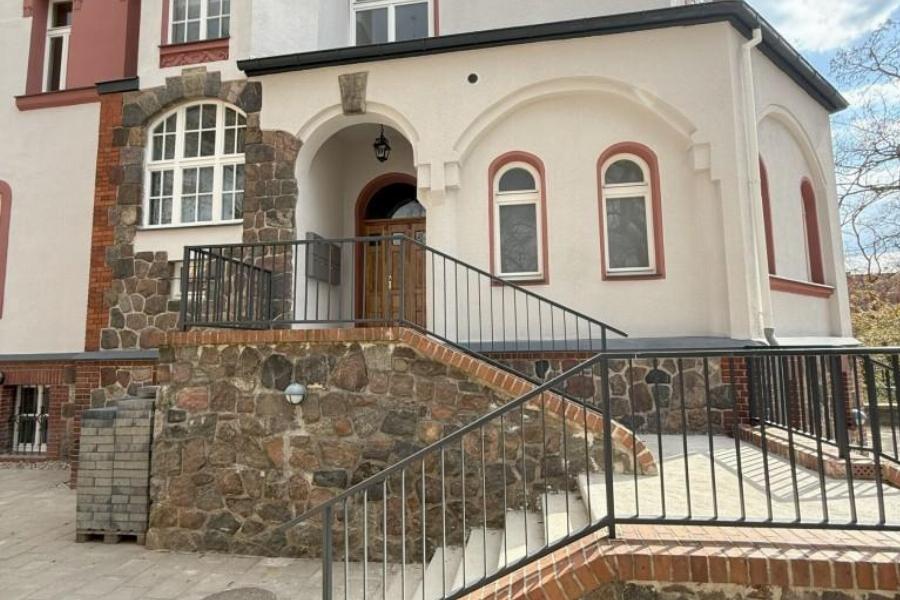 Hauseingang/Rückseite